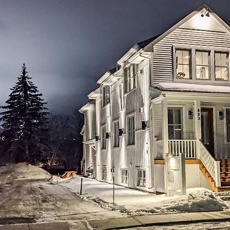 883 Suite 102 Bromont Vieux Village 2Cac , Foyer Exterior foto