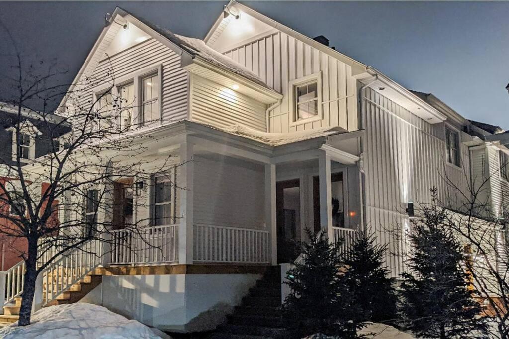883 Suite 102 Bromont Vieux Village 2Cac , Foyer Exterior foto